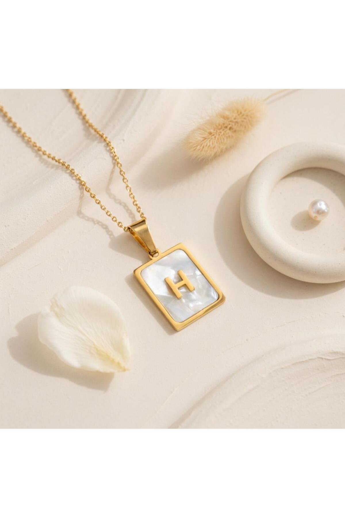 Çelik sedefli H harfli kolye