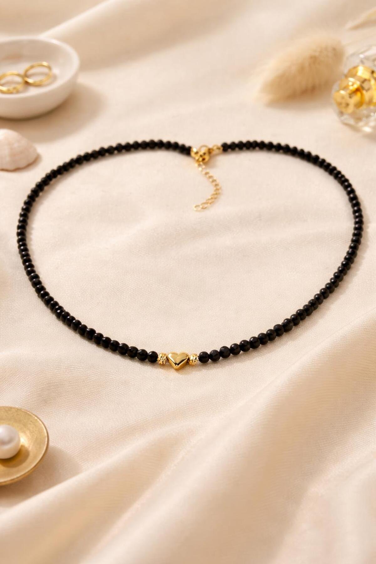 Lavanta Işıltısı Cam Taşlı Kalp Kolye