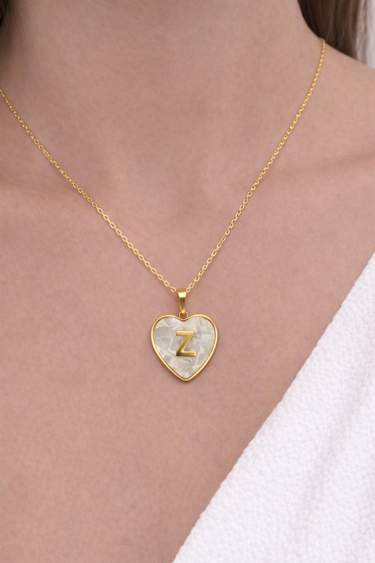 Üç Boyutlu Z Harfli Çelik Kolye