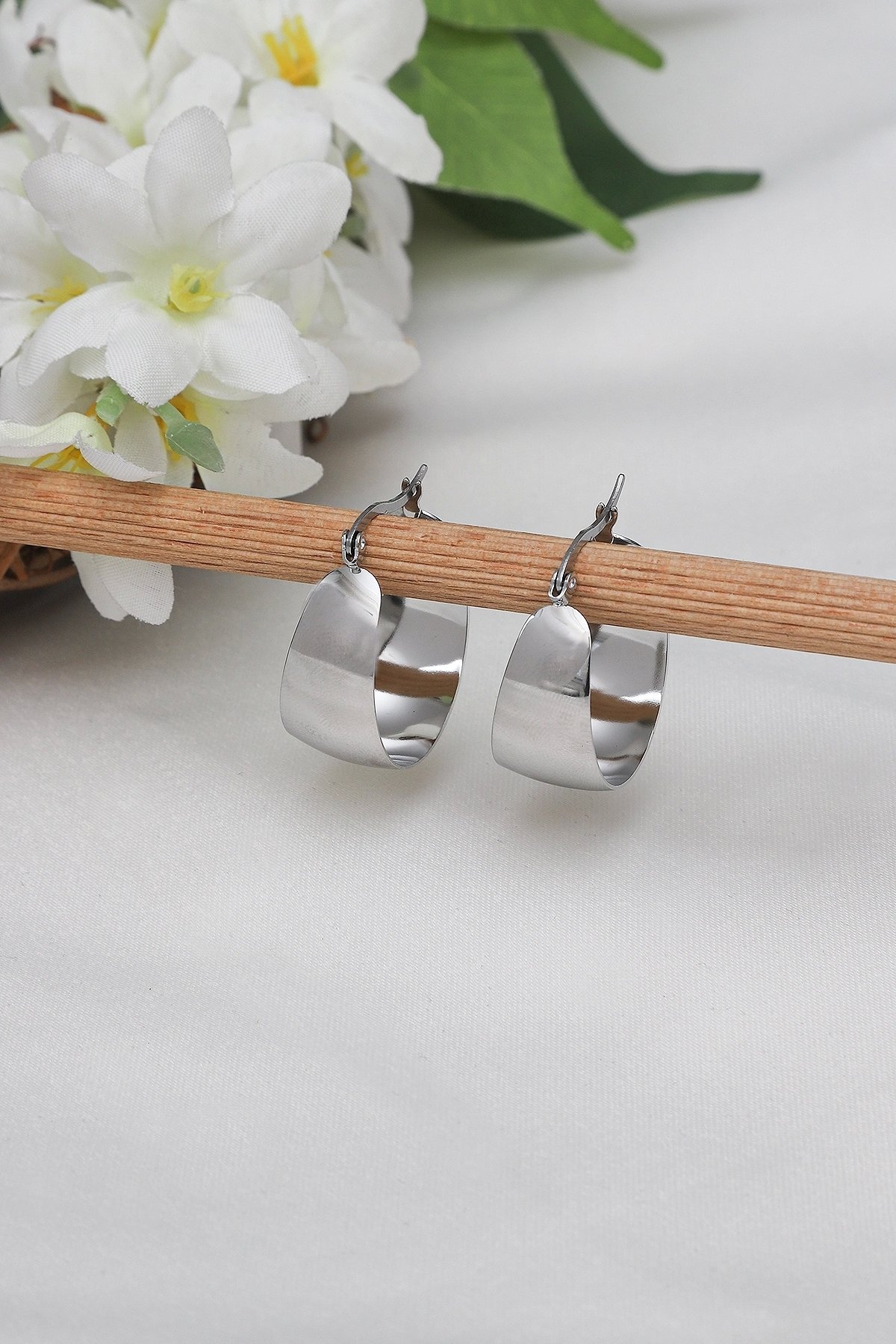 Kesik Gümüş Halka Küpe