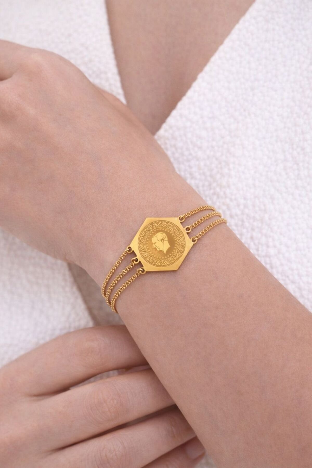 ÇELİK ÇEYREKLİ BİLEKLİK