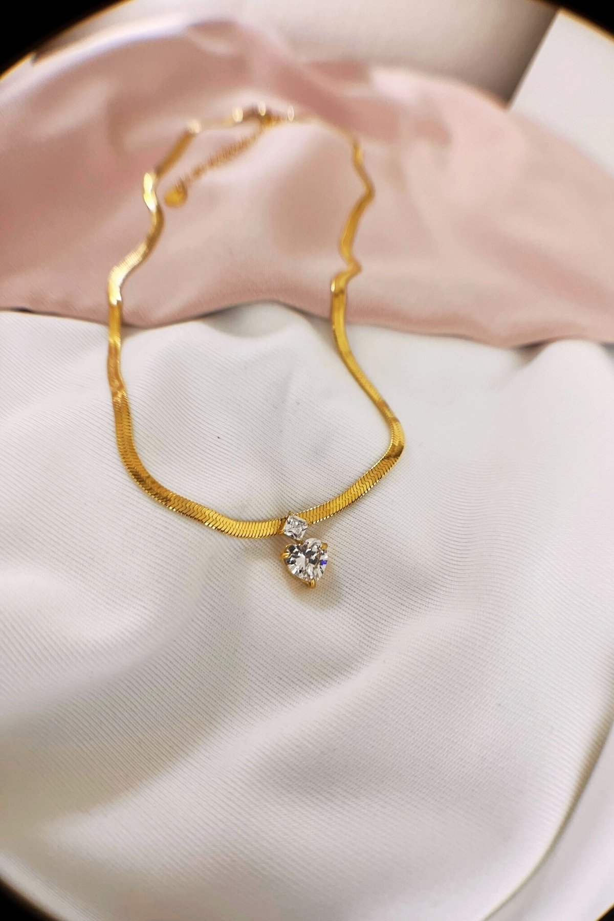 KALP MODEL YASSI ÇELİK KOLYE