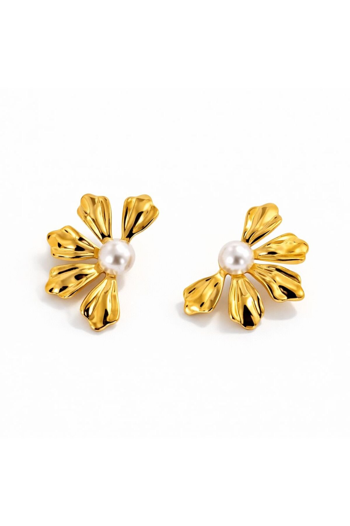 İNCİLİ ÇİÇEK GOLD KÜPE