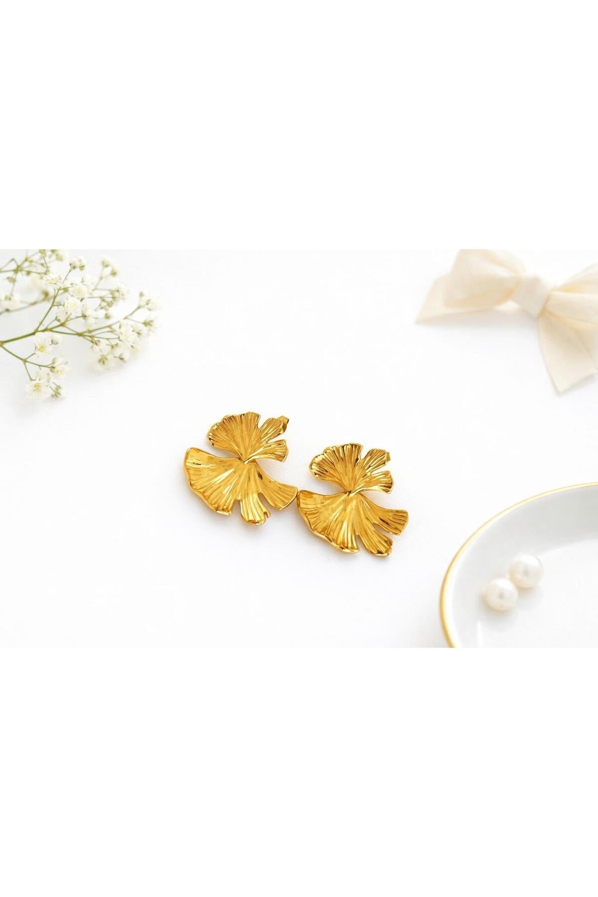 PLAKA GOLD İSTİRİDYE KÜPE