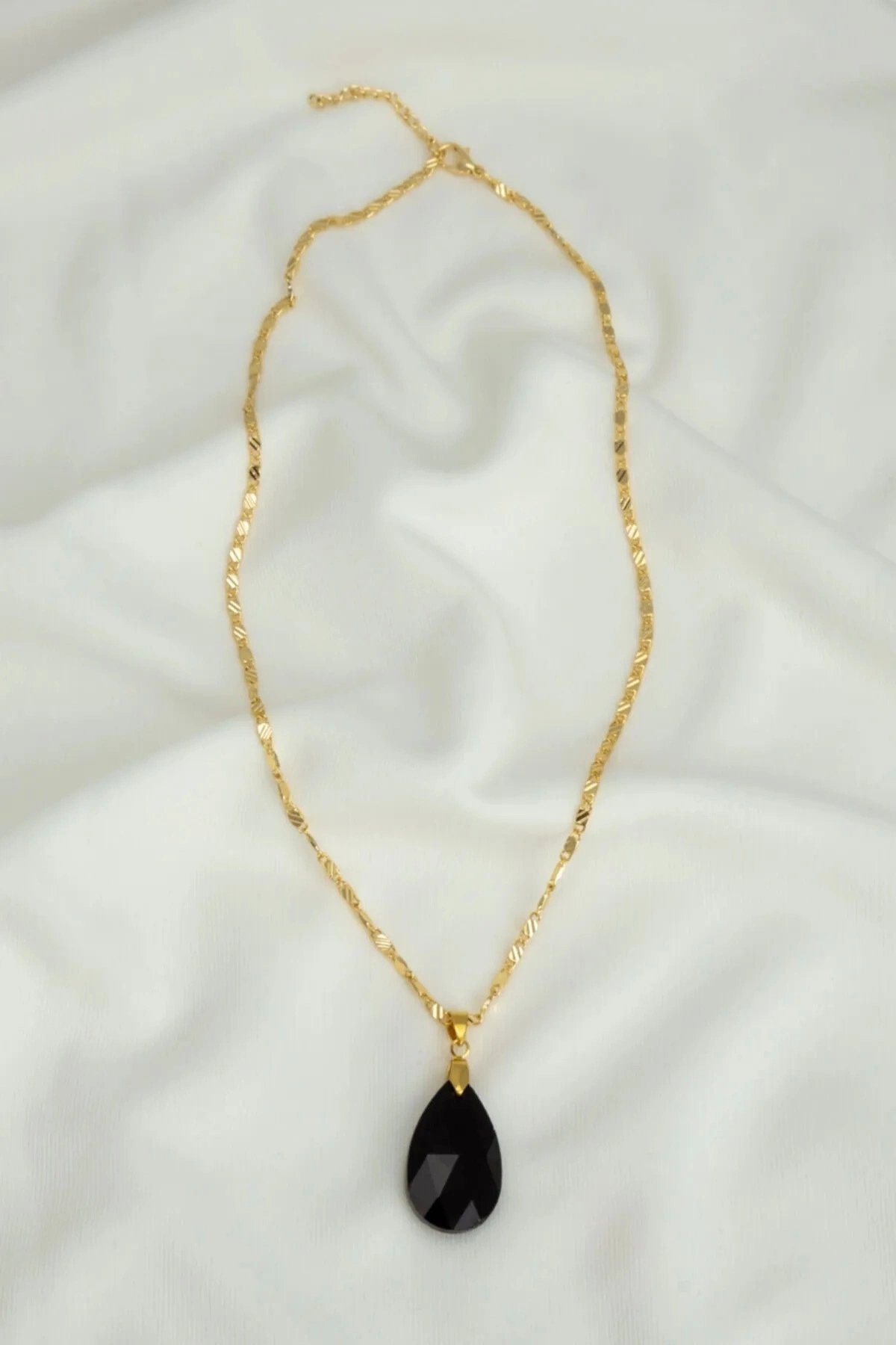 Damla Model Kolye Siyah