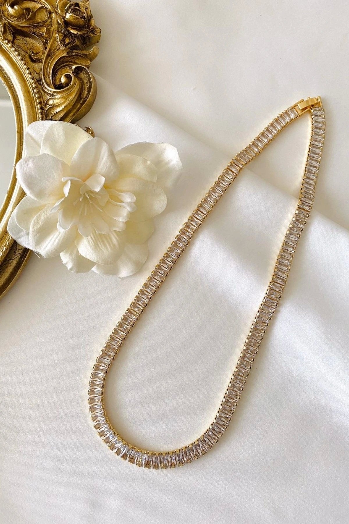 BAGET KESİM MODEL SU YOLU KOLYE GOLD