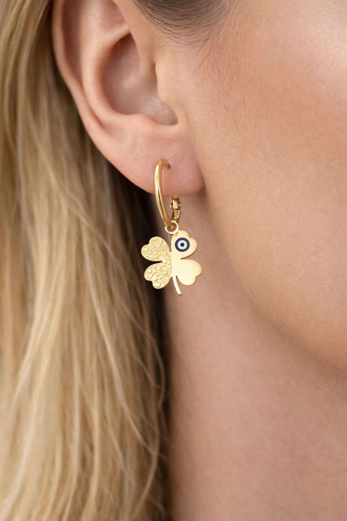 Çelik Yonca Küpe Gold Renk